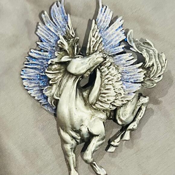 Vtg 1980s JJ Pegasus Brooch Winged Horse Greek Mythology Purple Glitter Pewter - Picture 1 of 4